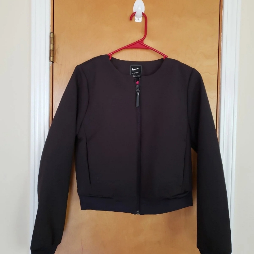 Nike Black Jacket for Women - Picture 2 of 8